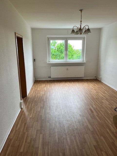 Prenájom bytu 4-izbový 72 m², Rostock, Meklenbursko-Predpomoransko Prenájom bytu 4-izbový 72 m², Rostock, Meklenbursko-Predpomoransko
