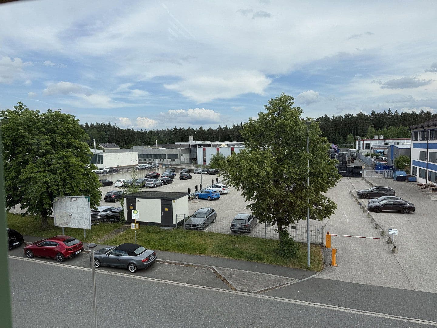 Prenájom kancelárie 61 m², Industriestraße 23a, Lauf an der Pegnitz, Bavorsko Prenájom kancelárie 61 m², Industriestraße 23a, Lauf an der Pegnitz, Bavorsko