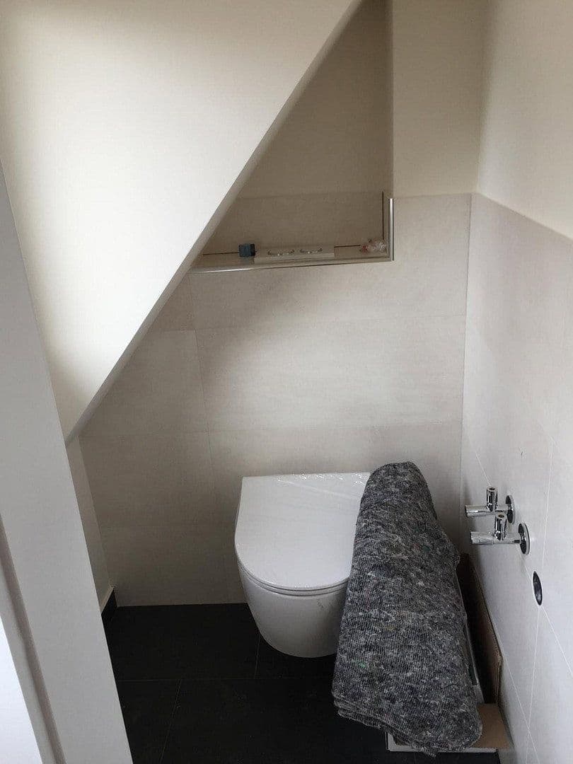 Predaj domu 144 m², pozemek 464 m², Darmstadt Arheilgen, Hesensko Predaj domu 144 m², pozemek 464 m², Darmstadt Arheilgen, Hesensko