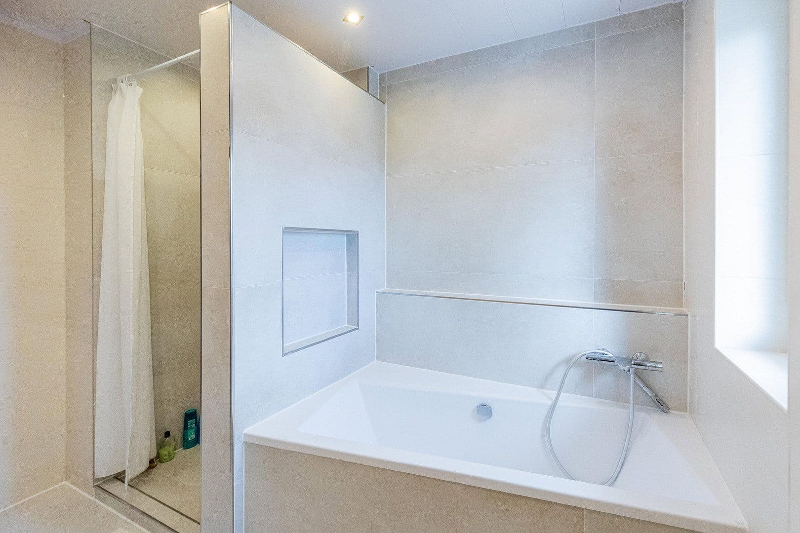 Prenájom domu 140 m², pozemek 188 m², Worms, Porýnie-Falcko Prenájom domu 140 m², pozemek 188 m², Worms, Porýnie-Falcko