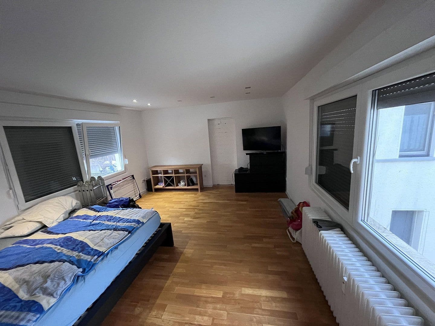 Prenájom bytu 5-izbový 170 m², Leverkusen, Severné Porýnie - Westfálsko Prenájom bytu 5-izbový 170 m², Leverkusen, Severné Porýnie - Westfálsko