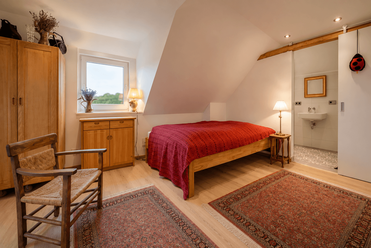 Predaj domu 330 m², pozemek 1.576 m², Jersbek, Šlezvicko-Holštajnsko Predaj domu 330 m², pozemek 1.576 m², Jersbek, Šlezvicko-Holštajnsko
