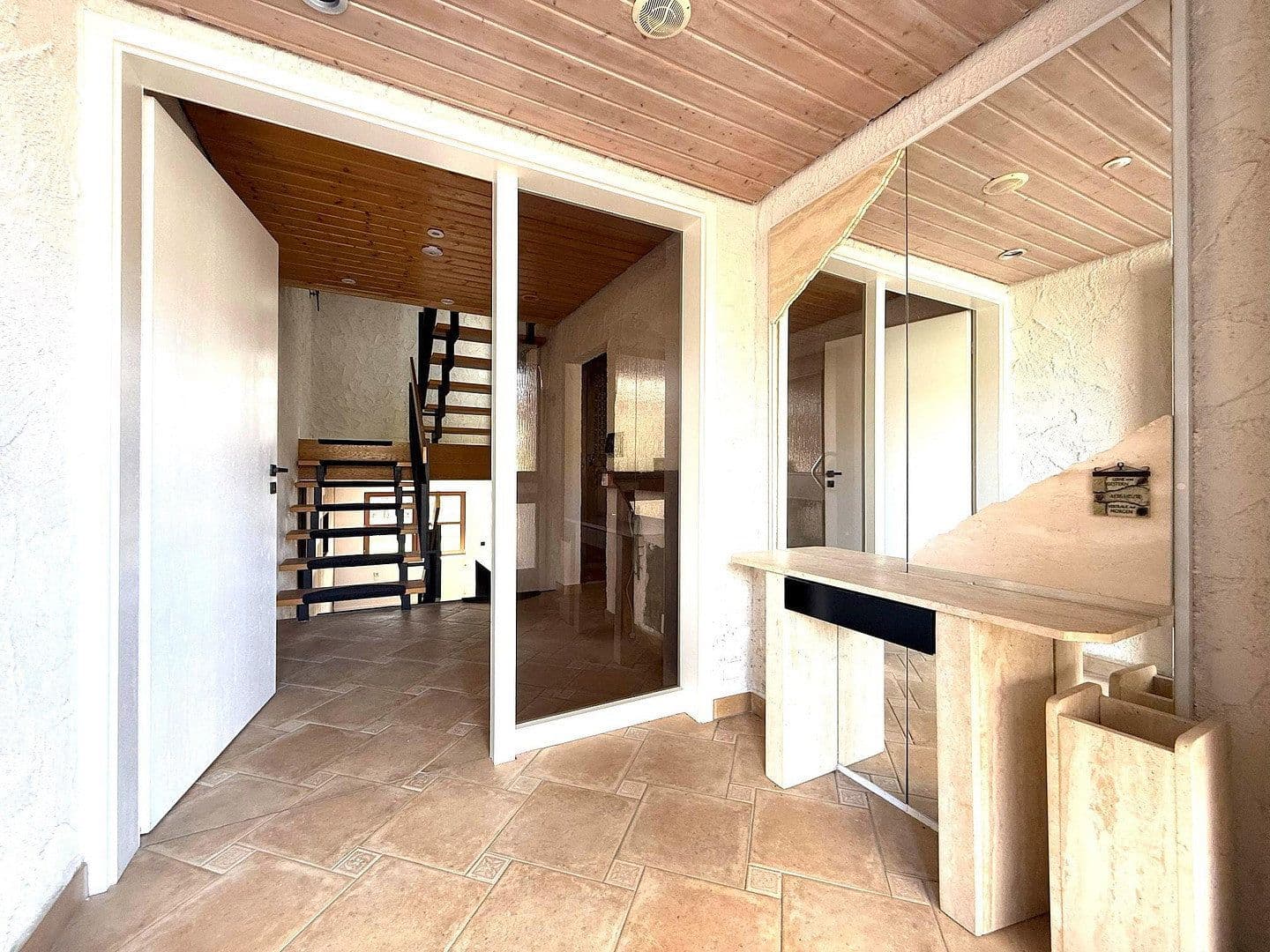 Prenájom domu 56 m², pozemek 200 m², Bruckberg, Bavorsko Prenájom domu 56 m², pozemek 200 m², Bruckberg, Bavorsko