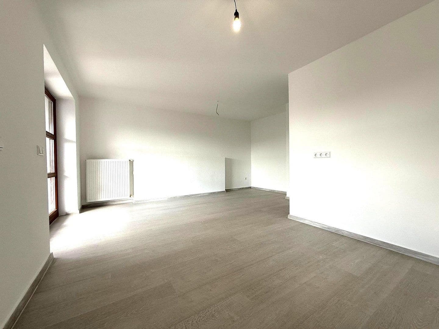 Prenájom domu 56 m², pozemek 200 m², Bruckberg, Bavorsko Prenájom domu 56 m², pozemek 200 m², Bruckberg, Bavorsko