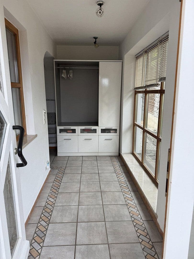 Predaj domu 180 m², pozemek 541 m², Essenbach, Bavorsko Predaj domu 180 m², pozemek 541 m², Essenbach, Bavorsko