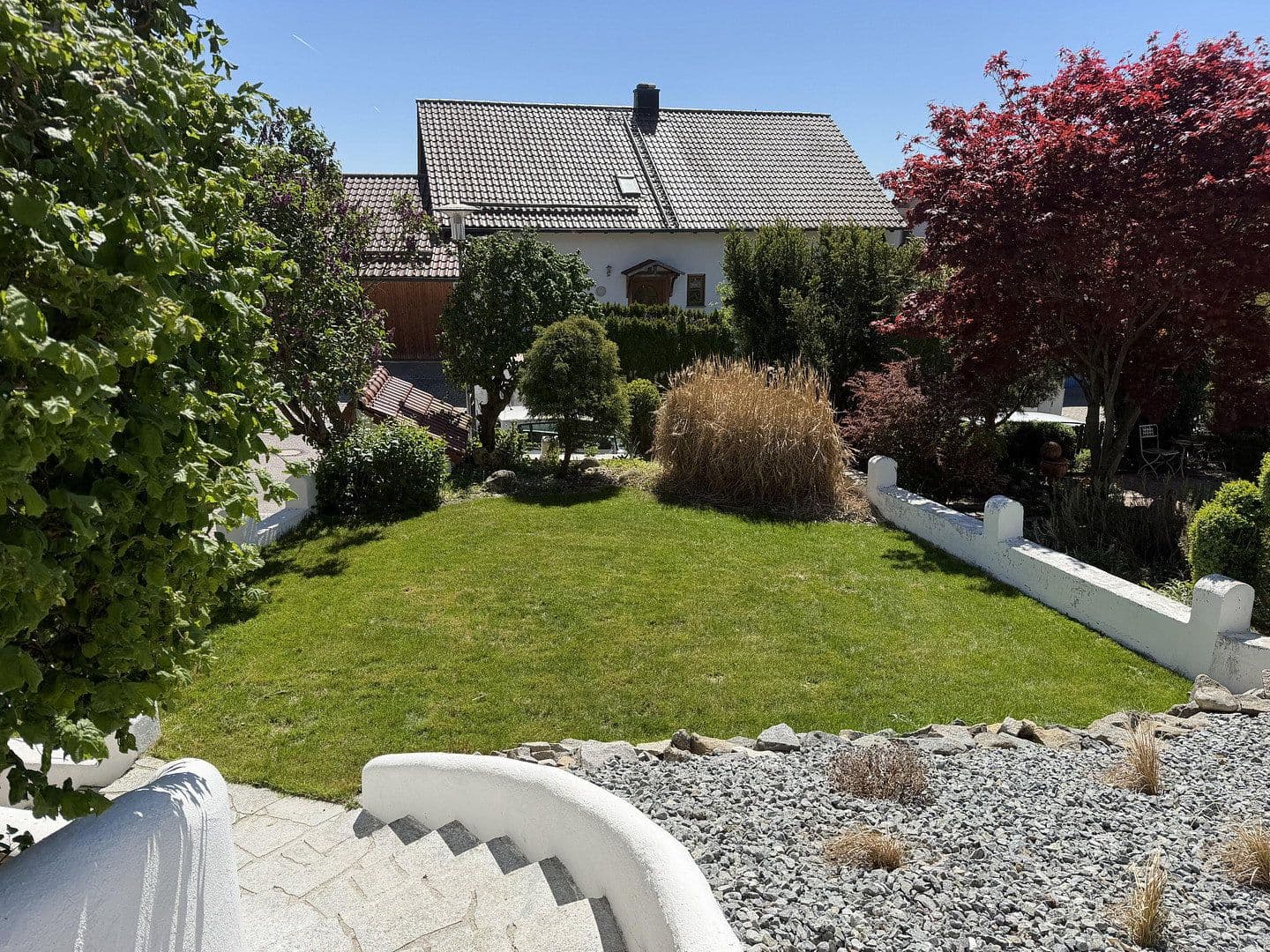 Predaj domu 180 m², pozemek 541 m², Essenbach, Bavorsko Predaj domu 180 m², pozemek 541 m², Essenbach, Bavorsko