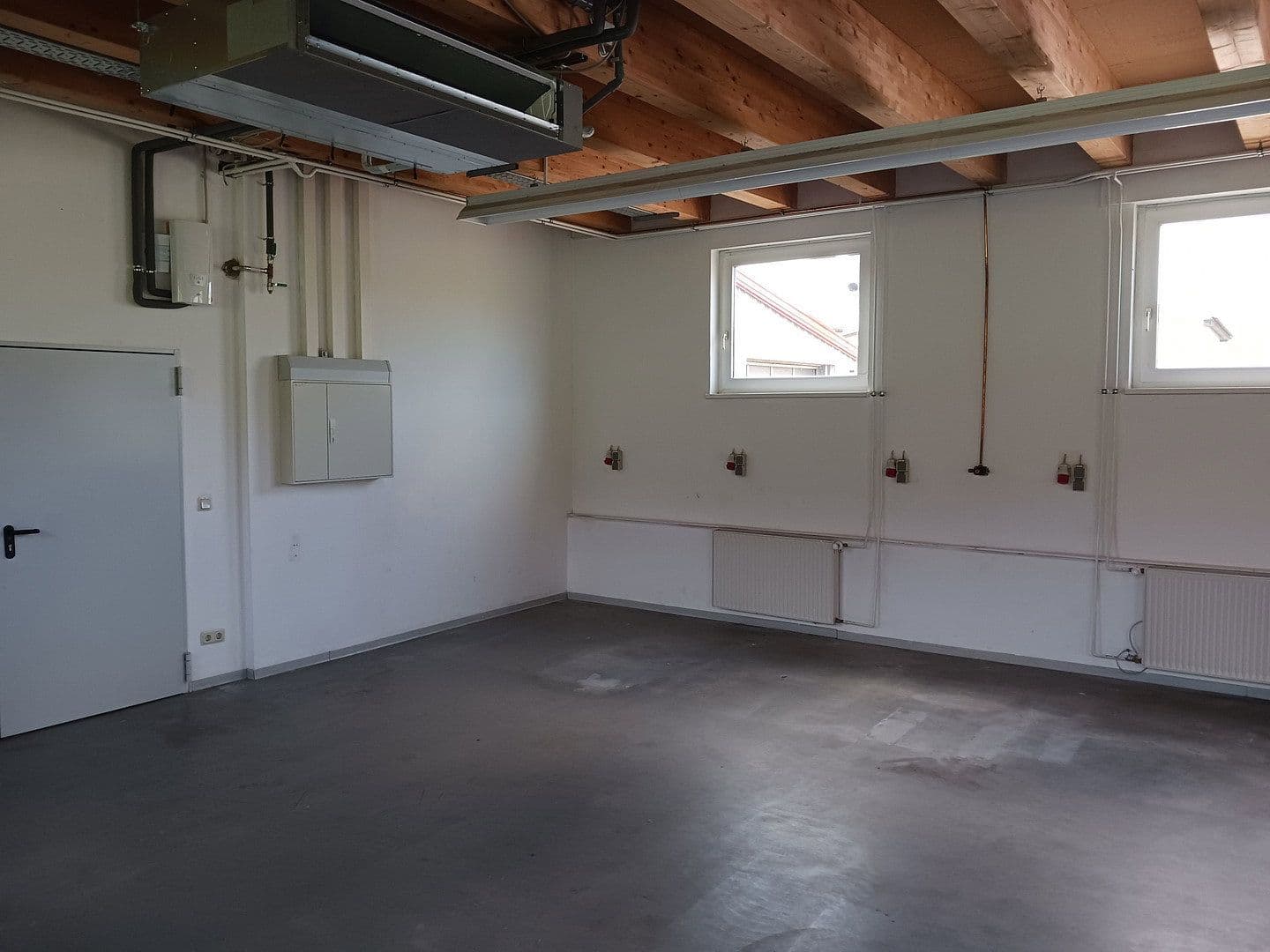 Prenájom nebytového priestoru 96 m², Kreisstr.1, Wahlhausen, Durínsko Prenájom nebytového priestoru 96 m², Kreisstr.1, Wahlhausen, Durínsko
