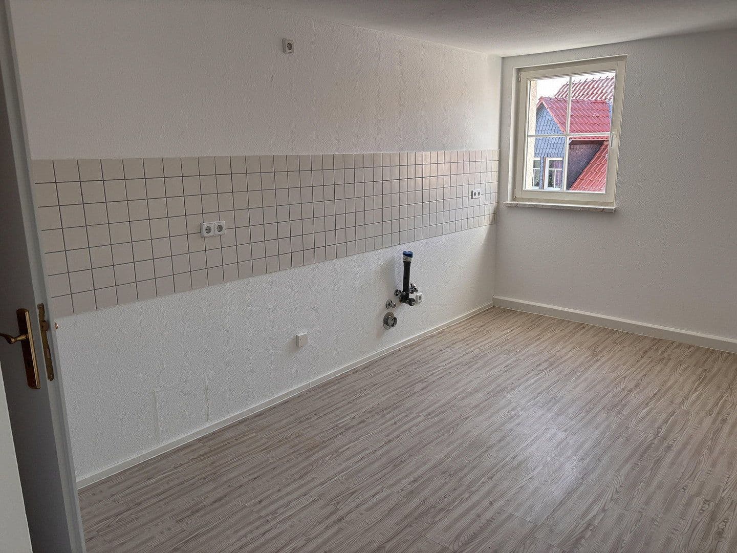 Prenájom bytu 3-izbový 70 m², Dora-Helene-Str. 1, Neukieritzsch, Sasko Prenájom bytu 3-izbový 70 m², Dora-Helene-Str. 1, Neukieritzsch, Sasko