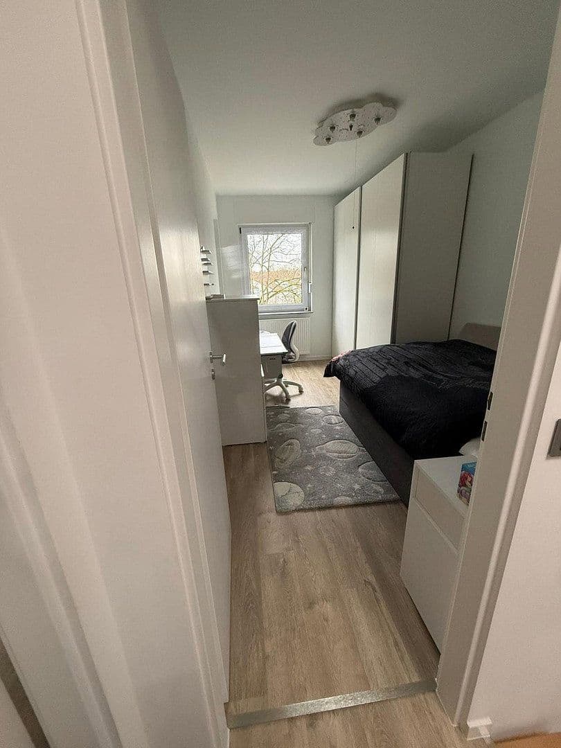 Predaj domu 170 m², pozemek 240 m², Schwalbach am Taunus, Hesensko Predaj domu 170 m², pozemek 240 m², Schwalbach am Taunus, Hesensko