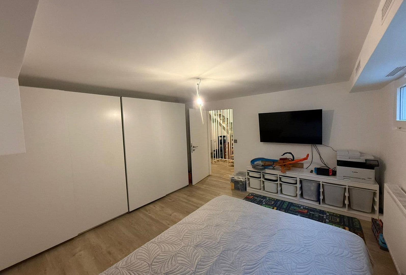 Predaj domu 170 m², pozemek 240 m², Schwalbach am Taunus, Hesensko Predaj domu 170 m², pozemek 240 m², Schwalbach am Taunus, Hesensko