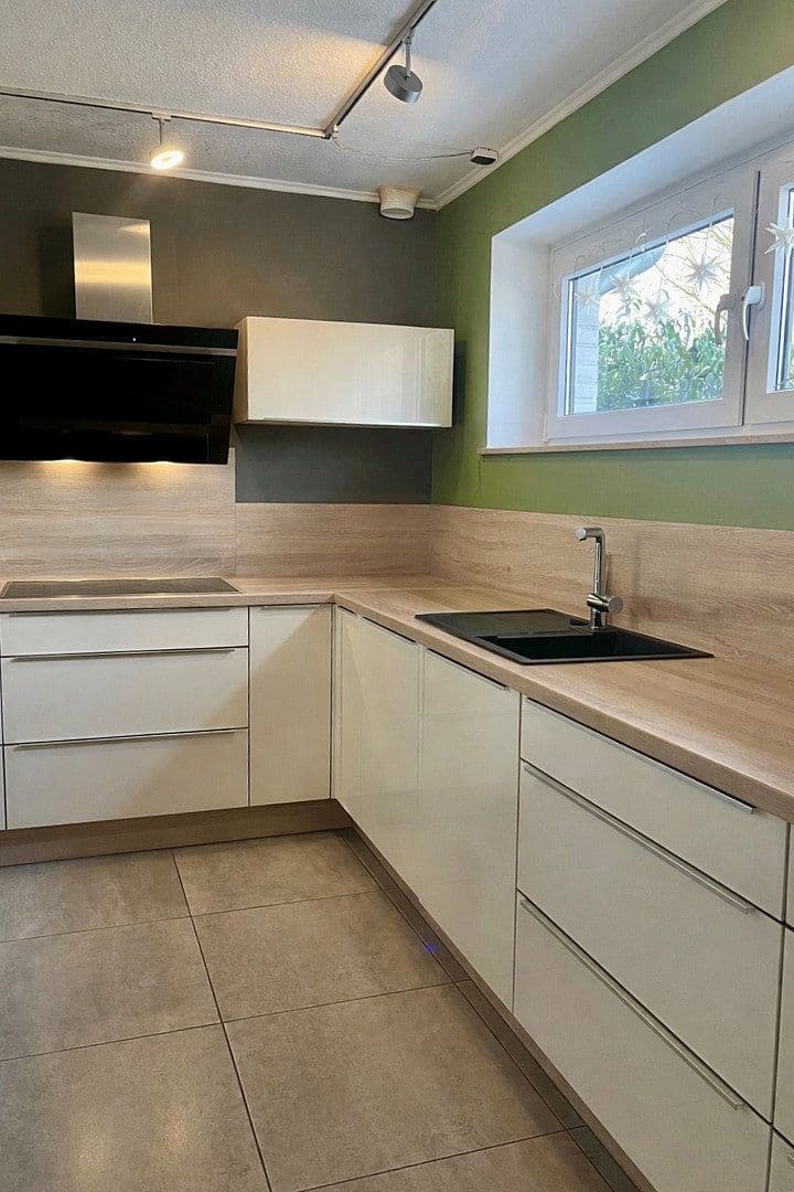 Predaj domu 148 m², pozemek 363 m², Ottostraße 24, Krefeld, Severné Porýnie - Westfálsko Predaj domu 148 m², pozemek 363 m², Ottostraße 24, Krefeld, Severné Porýnie - Westfálsko