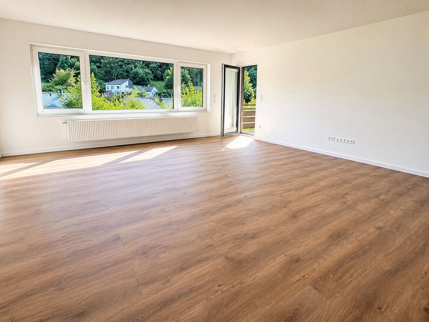 Prenájom bytu 3-izbový 104 m², Schönau, Bádensko-Wurttembersko Prenájom bytu 3-izbový 104 m², Schönau, Bádensko-Wurttembersko