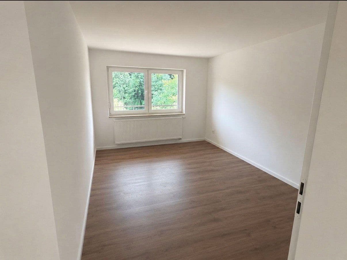 Prenájom bytu 3-izbový 104 m², Schönau, Bádensko-Wurttembersko Prenájom bytu 3-izbový 104 m², Schönau, Bádensko-Wurttembersko
