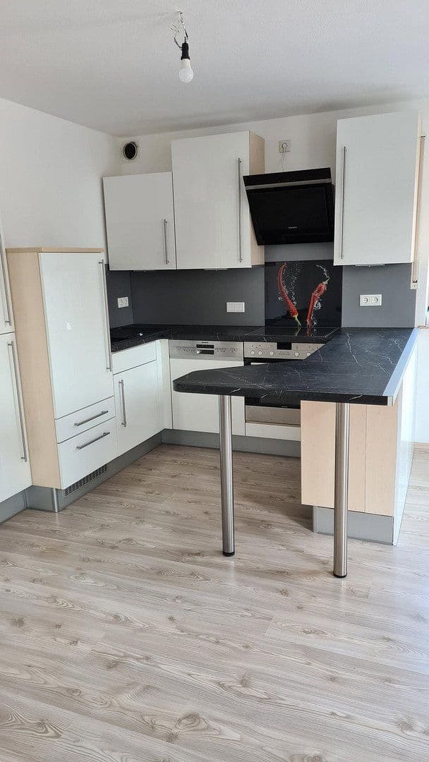 Prenájom bytu 2-izbový 65 m², Ingolstadt, Bavorsko Prenájom bytu 2-izbový 65 m², Ingolstadt, Bavorsko