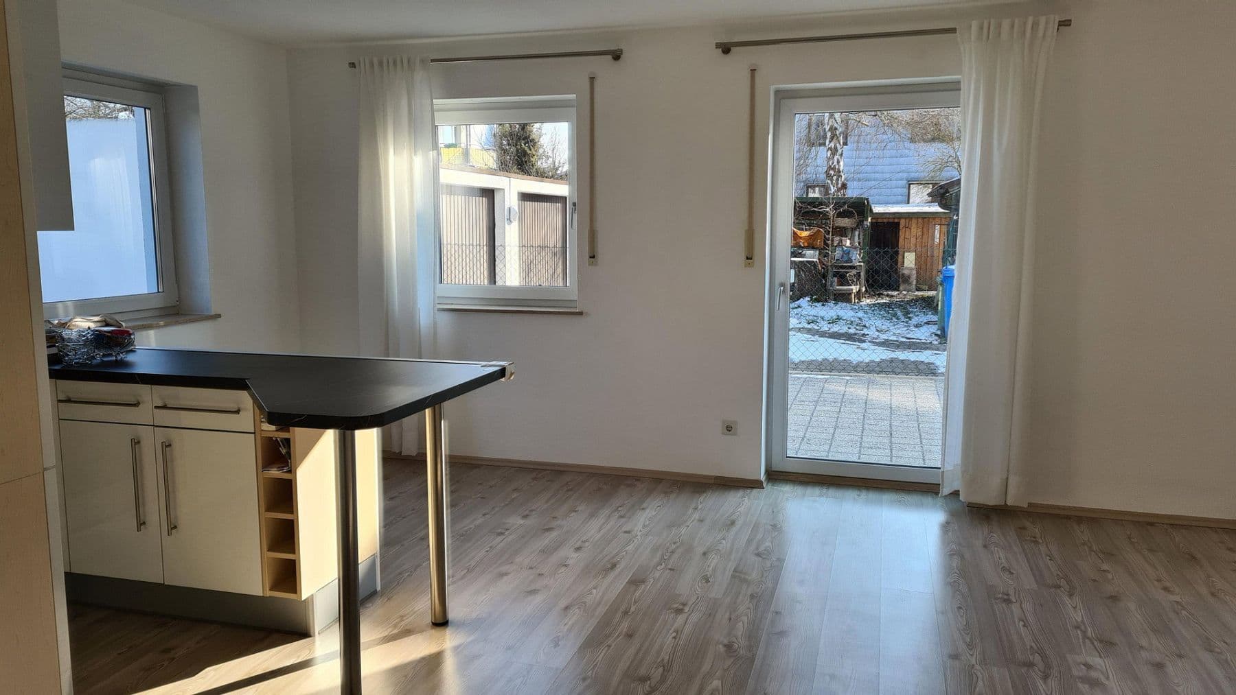 Prenájom bytu 2-izbový 65 m², Ingolstadt, Bavorsko Prenájom bytu 2-izbový 65 m², Ingolstadt, Bavorsko