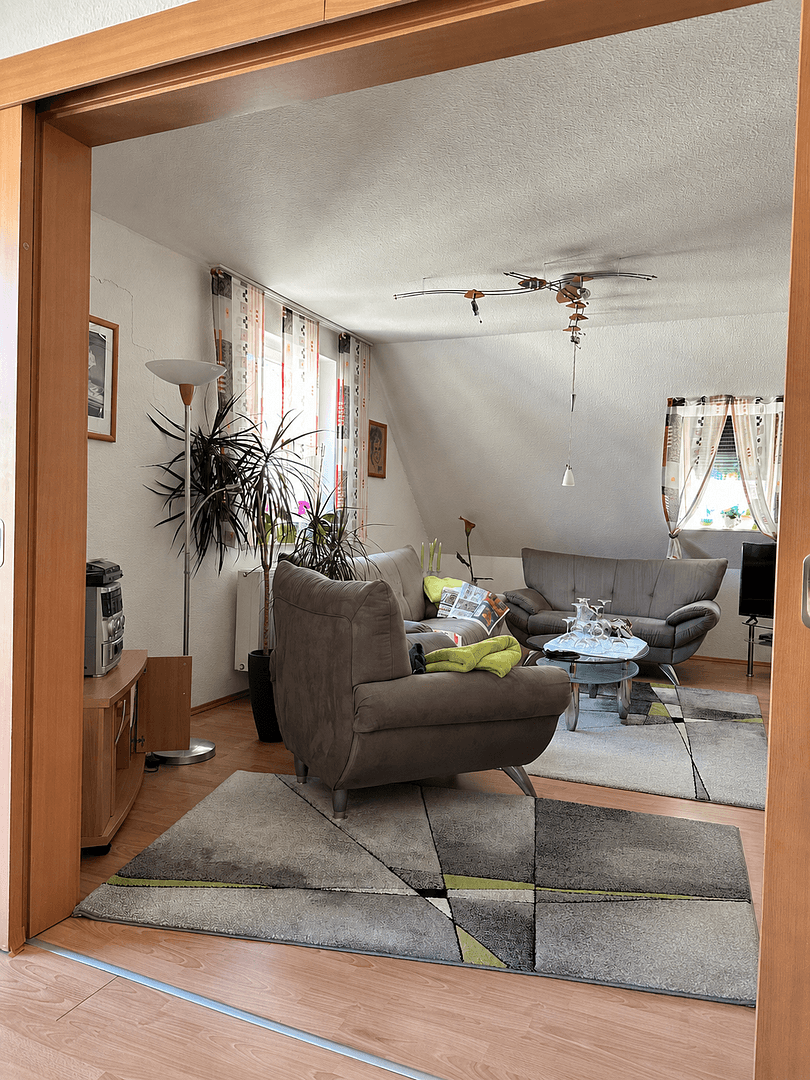 Prenájom bytu 5-izbový 160 m², Sickingenstraße 5, Magdeburg, Sasko-Anhaltsko Prenájom bytu 5-izbový 160 m², Sickingenstraße 5, Magdeburg, Sasko-Anhaltsko