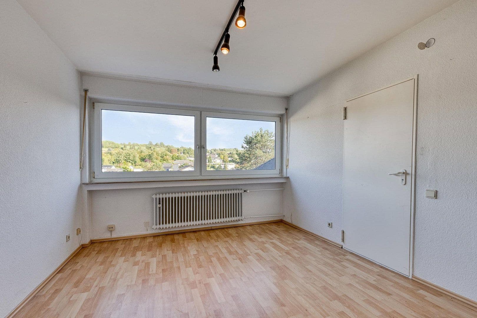Predaj domu 206 m², pozemek 736 m², Wachtberg, Severné Porýnie - Westfálsko Predaj domu 206 m², pozemek 736 m², Wachtberg, Severné Porýnie - Westfálsko
