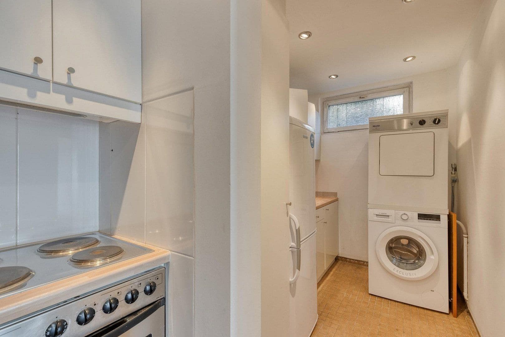 Predaj domu 206 m², pozemek 736 m², Wachtberg, Severné Porýnie - Westfálsko Predaj domu 206 m², pozemek 736 m², Wachtberg, Severné Porýnie - Westfálsko