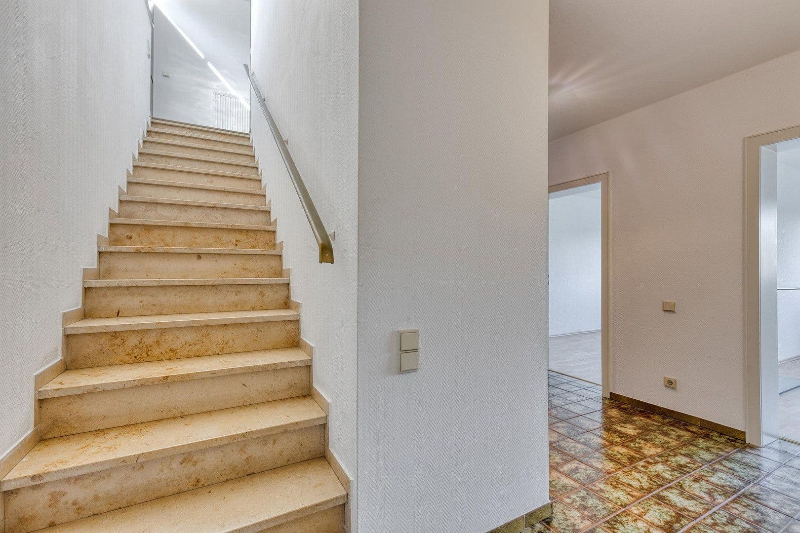 Predaj domu 206 m², pozemek 736 m², Wachtberg, Severné Porýnie - Westfálsko Predaj domu 206 m², pozemek 736 m², Wachtberg, Severné Porýnie - Westfálsko