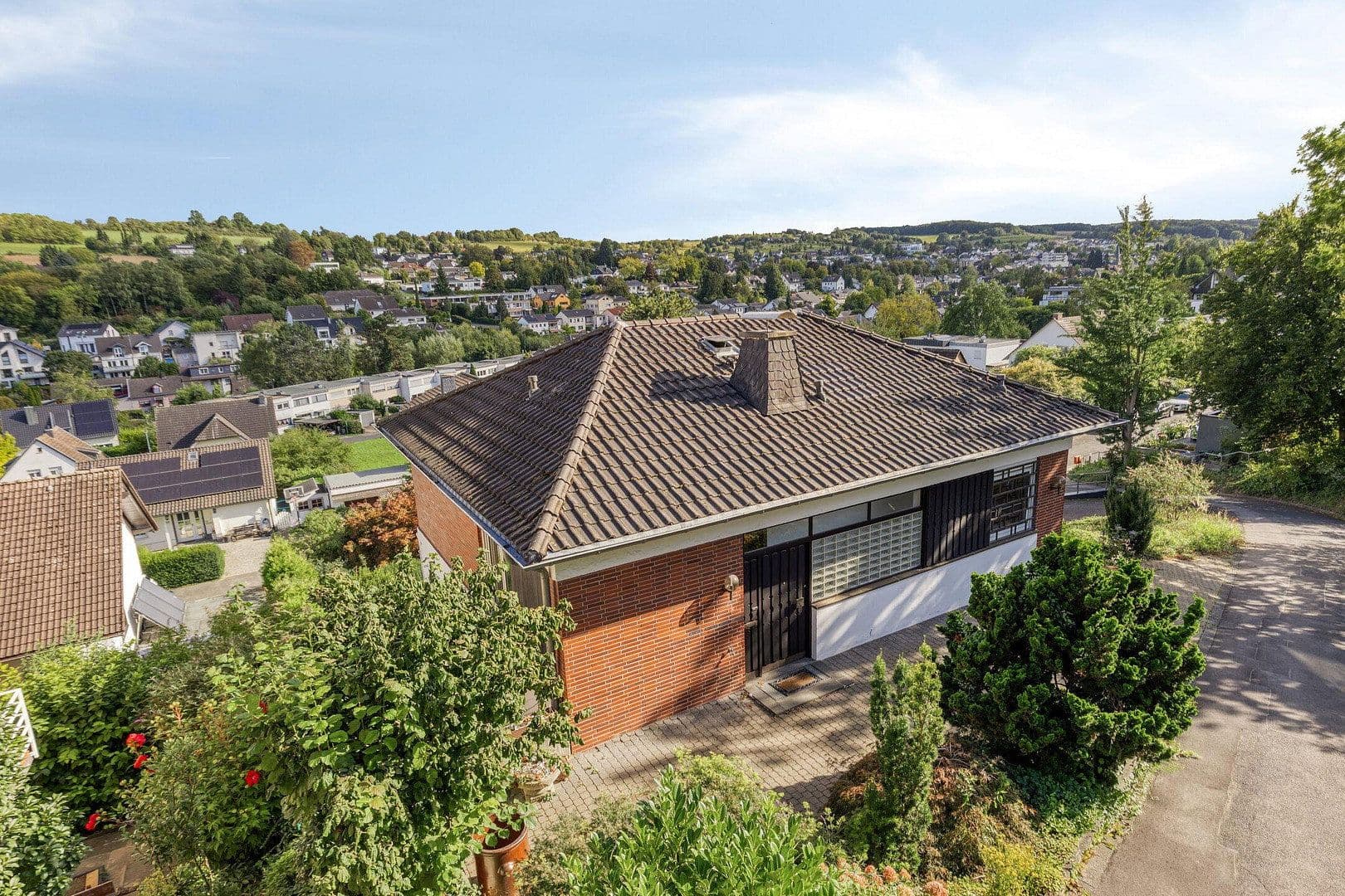 Predaj domu 206 m², pozemek 736 m², Wachtberg, Severné Porýnie - Westfálsko Predaj domu 206 m², pozemek 736 m², Wachtberg, Severné Porýnie - Westfálsko