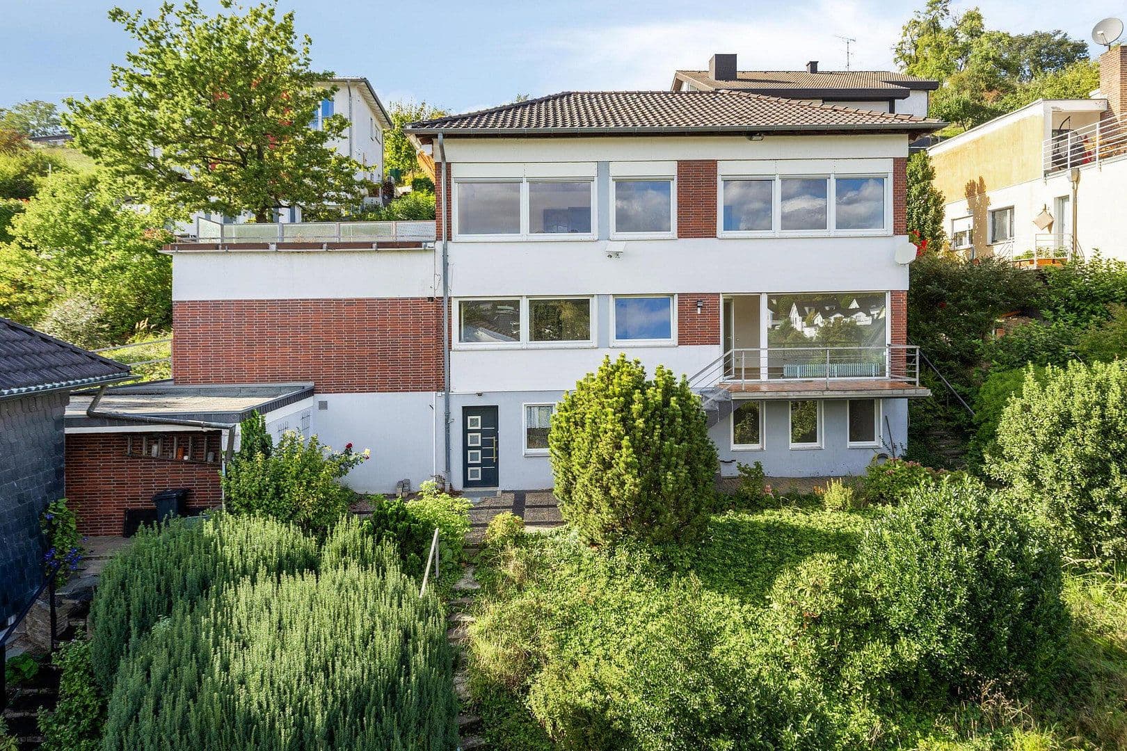 Predaj domu 206 m², pozemek 736 m², Wachtberg, Severné Porýnie - Westfálsko Predaj domu 206 m², pozemek 736 m², Wachtberg, Severné Porýnie - Westfálsko