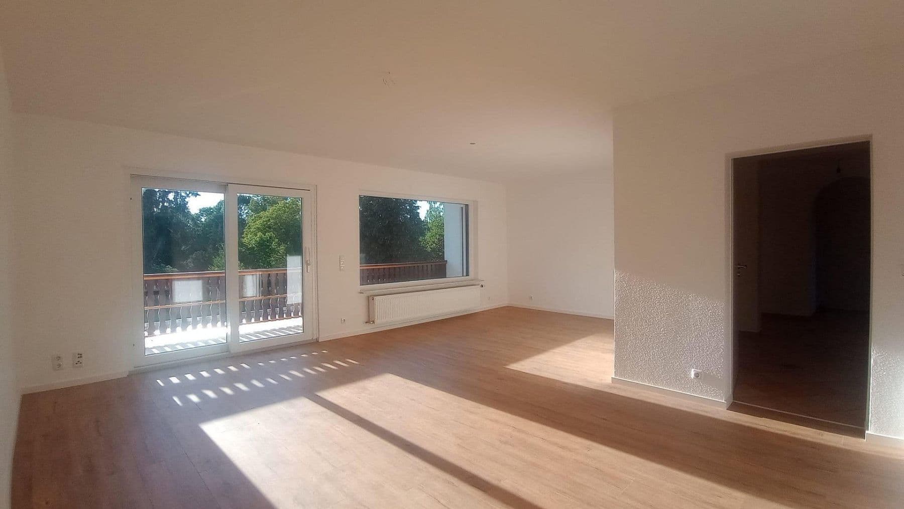 Prenájom bytu 4-izbový 100 m², Rodenbach, Hesensko Prenájom bytu 4-izbový 100 m², Rodenbach, Hesensko