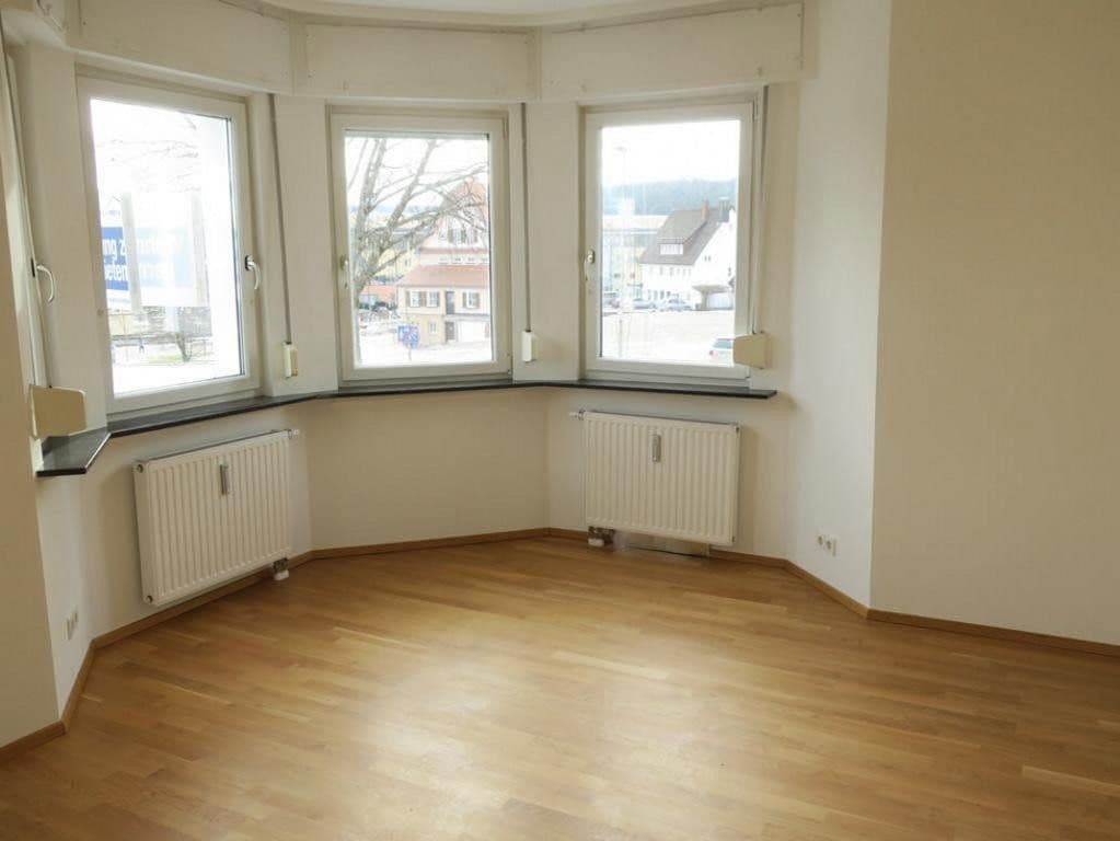 Prenájom bytu 3-izbový 97 m², Freudenstadt, Bádensko-Wurttembersko Prenájom bytu 3-izbový 97 m², Freudenstadt, Bádensko-Wurttembersko