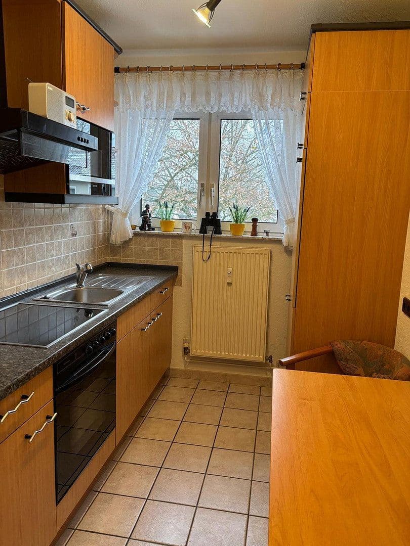 Prenájom bytu 3-izbový 63 m², Neuer Damm 40, Bremen, Brémy Prenájom bytu 3-izbový 63 m², Neuer Damm 40, Bremen, Brémy