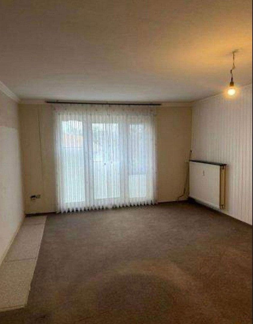 Prenájom bytu 3-izbový 63 m², Neuer Damm 40, Bremen, Brémy Prenájom bytu 3-izbový 63 m², Neuer Damm 40, Bremen, Brémy