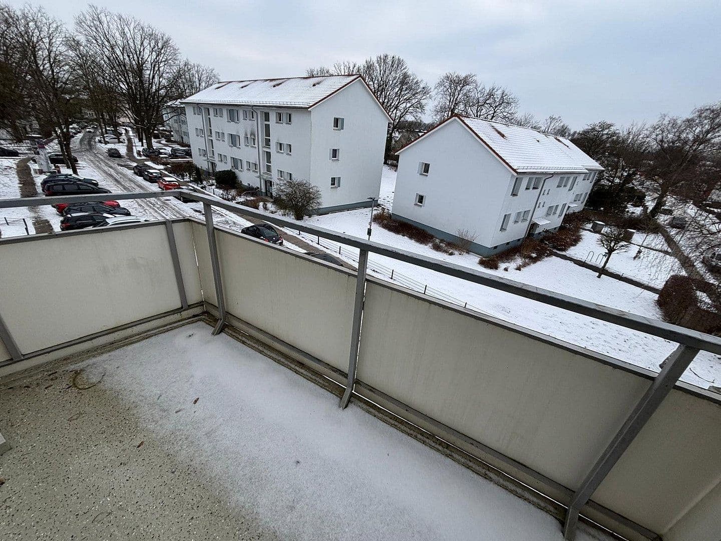 Prenájom bytu 3-izbový 63 m², Neuer Damm 40, Bremen, Brémy Prenájom bytu 3-izbový 63 m², Neuer Damm 40, Bremen, Brémy