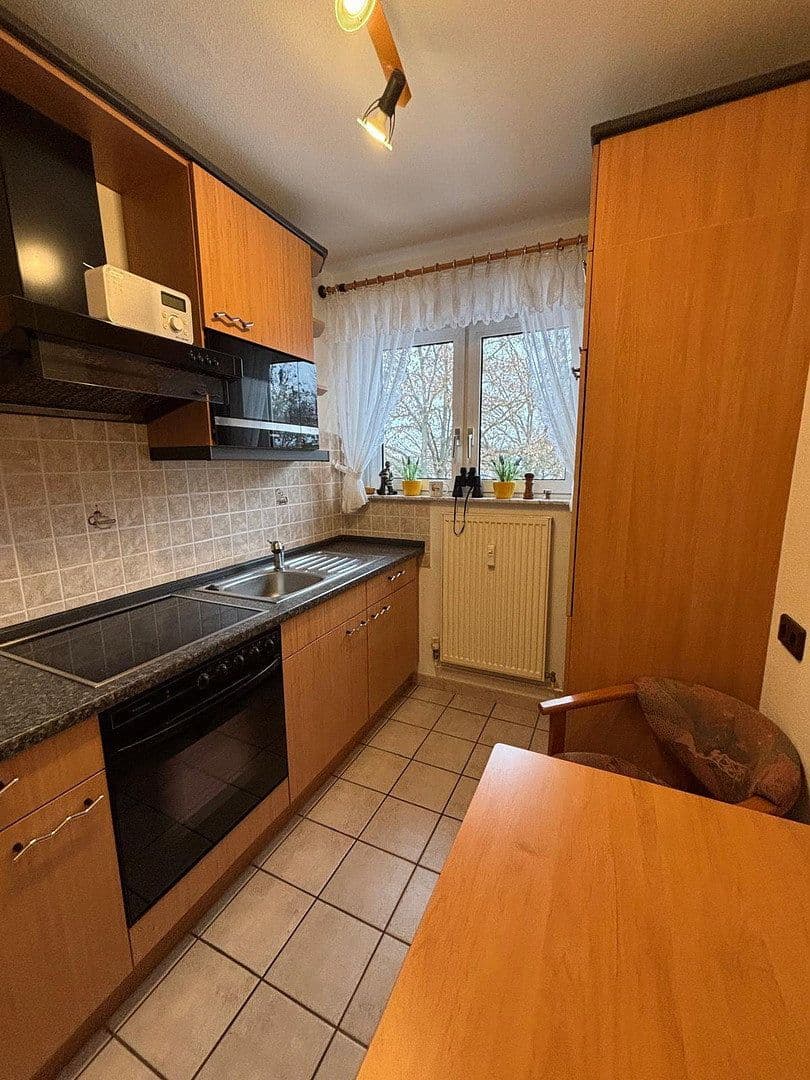 Prenájom bytu 3-izbový 63 m², Neuer Damm 40, Bremen, Brémy Prenájom bytu 3-izbový 63 m², Neuer Damm 40, Bremen, Brémy