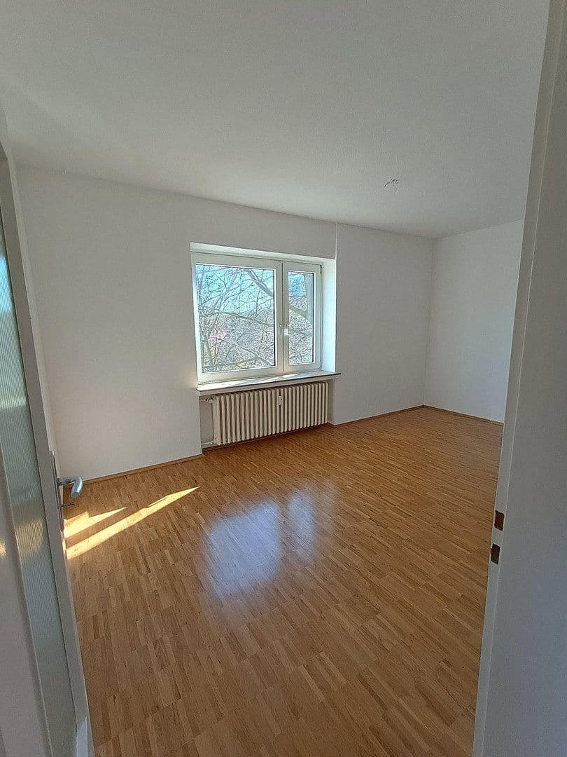 Prenájom bytu 3-izbový 74 m², Wilhelm-Crüwell-Straße 20, Dortmund, Severné Porýnie - Westfálsko Prenájom bytu 3-izbový 74 m², Wilhelm-Crüwell-Straße 20, Dortmund, Severné Porýnie - Westfálsko