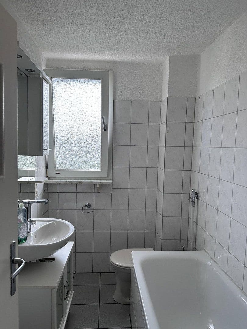 Prenájom bytu 2-izbový 56 m², Scherershof 4, Oberhausen, Severné Porýnie - Westfálsko Prenájom bytu 2-izbový 56 m², Scherershof 4, Oberhausen, Severné Porýnie - Westfálsko