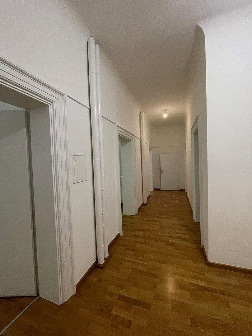 Prenájom kancelárie 131 m², Schwanthalerstr. 106, München, Bavorsko Prenájom kancelárie 131 m², Schwanthalerstr. 106, München, Bavorsko