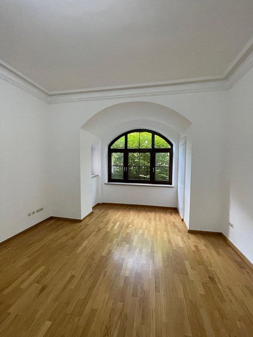 Prenájom kancelárie 131 m², Schwanthalerstr. 106, München, Bavorsko Prenájom kancelárie 131 m², Schwanthalerstr. 106, München, Bavorsko