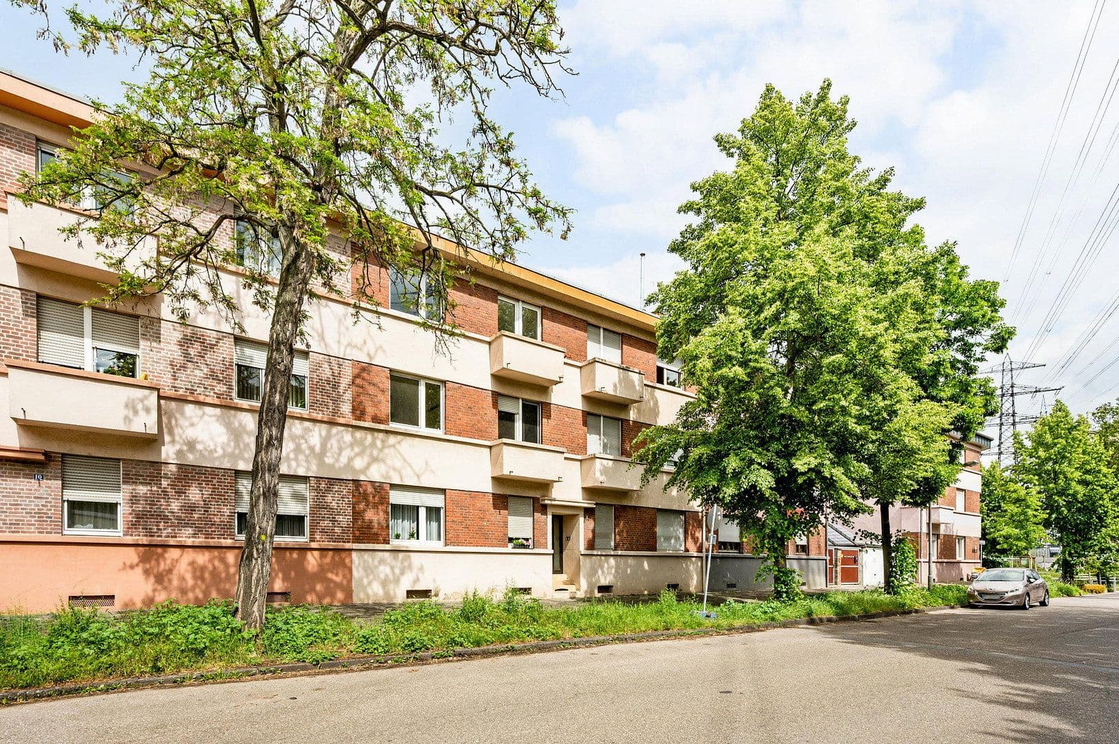 Predaj domu 352 m², pozemek 365 m², Aufeldstraße 8, Mannheim, Bádensko-Wurttembersko Predaj domu 352 m², pozemek 365 m², Aufeldstraße 8, Mannheim, Bádensko-Wurttembersko