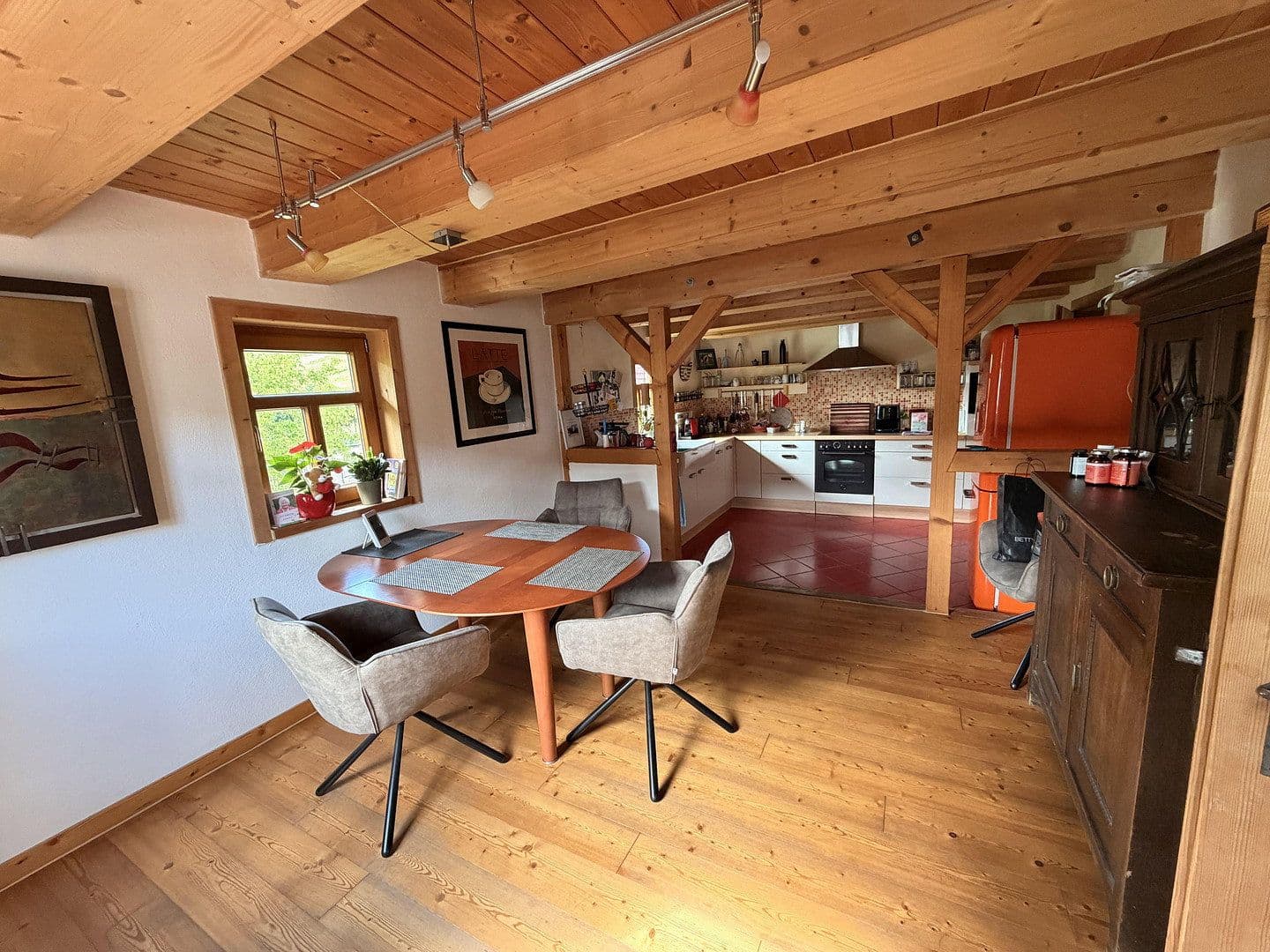 Predaj domu 180 m², pozemek 2.186 m², Untere Brettachtalstr. 8, Bretzfeld, Bádensko-Wurttembersko Predaj domu 180 m², pozemek 2.186 m², Untere Brettachtalstr. 8, Bretzfeld, Bádensko-Wurttembersko