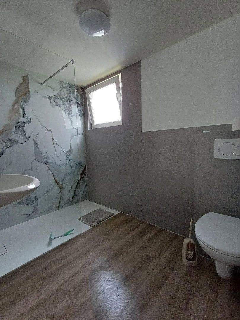 Predaj domu 134 m², pozemek 360 m², Beselich, Hesensko Predaj domu 134 m², pozemek 360 m², Beselich, Hesensko