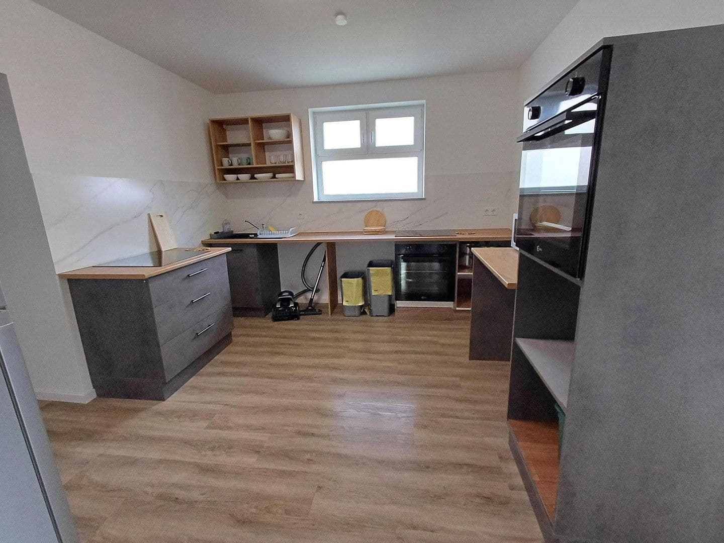 Predaj domu 134 m², pozemek 360 m², Beselich, Hesensko Predaj domu 134 m², pozemek 360 m², Beselich, Hesensko