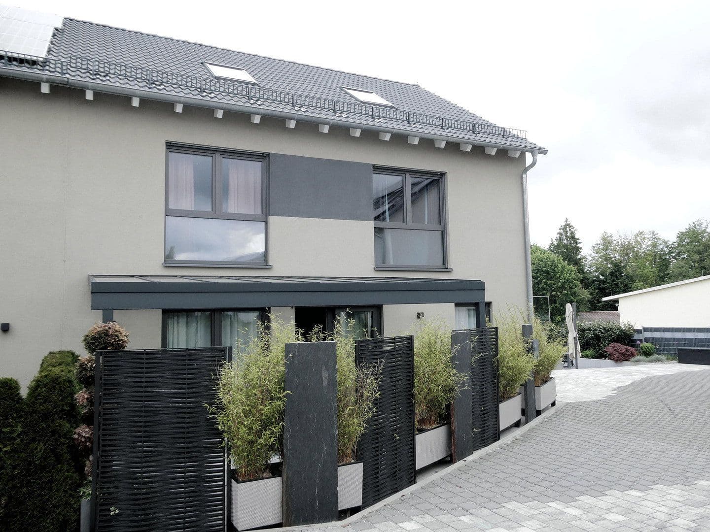 Predaj domu 213 m², pozemek 383 m², Allersberg, Bavorsko Predaj domu 213 m², pozemek 383 m², Allersberg, Bavorsko