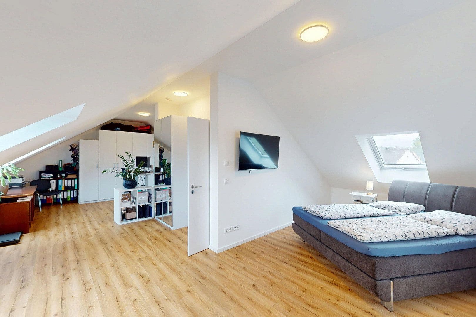 Predaj domu 213 m², pozemek 383 m², Allersberg, Bavorsko Predaj domu 213 m², pozemek 383 m², Allersberg, Bavorsko