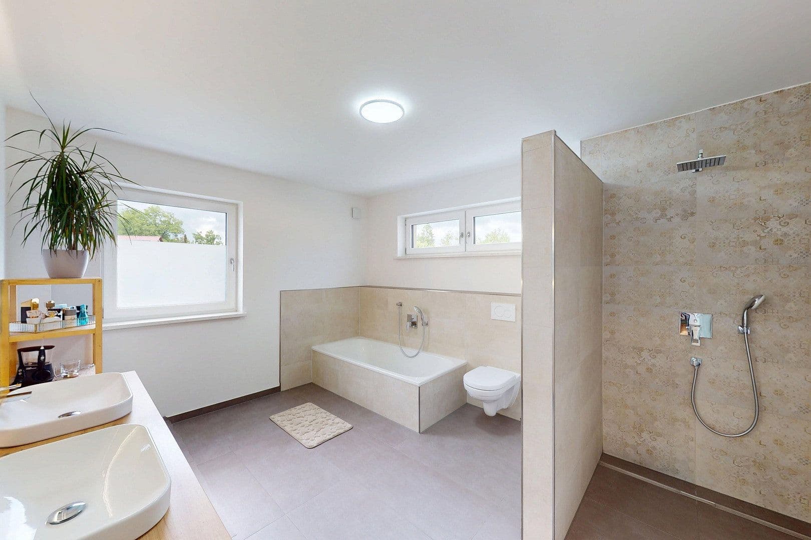 Predaj domu 213 m², pozemek 383 m², Allersberg, Bavorsko Predaj domu 213 m², pozemek 383 m², Allersberg, Bavorsko