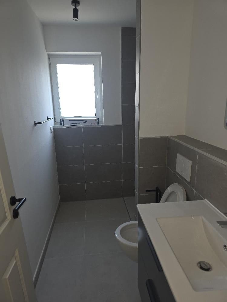 Prenájom bytu 5-izbový 133 m², Sulzbacher Str. 7a, Eschborn, Hesensko Prenájom bytu 5-izbový 133 m², Sulzbacher Str. 7a, Eschborn, Hesensko