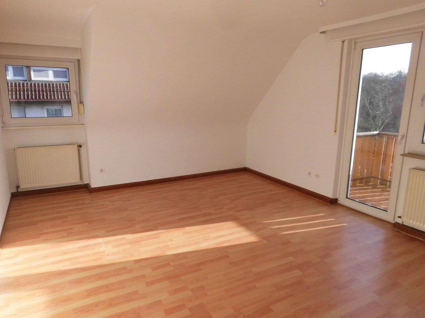 Predaj domu 327 m², pozemek 596 m², Stuttgart, Bádensko-Wurttembersko Predaj domu 327 m², pozemek 596 m², Stuttgart, Bádensko-Wurttembersko