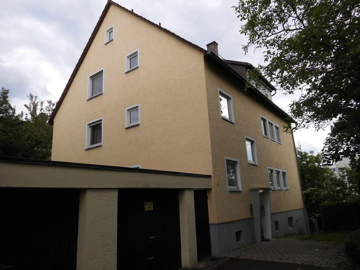 Predaj domu 327 m², pozemek 596 m², Stuttgart, Bádensko-Wurttembersko Predaj domu 327 m², pozemek 596 m², Stuttgart, Bádensko-Wurttembersko