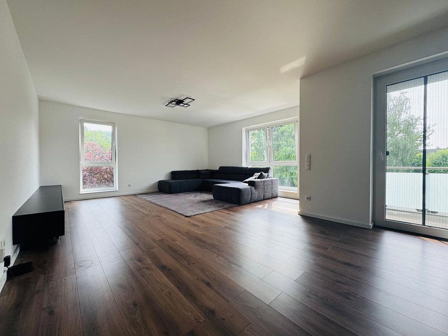 Prenájom bytu 3-izbový 92 m², Brühlstr. 27b, Wassenberg, Severné Porýnie - Westfálsko Prenájom bytu 3-izbový 92 m², Brühlstr. 27b, Wassenberg, Severné Porýnie - Westfálsko