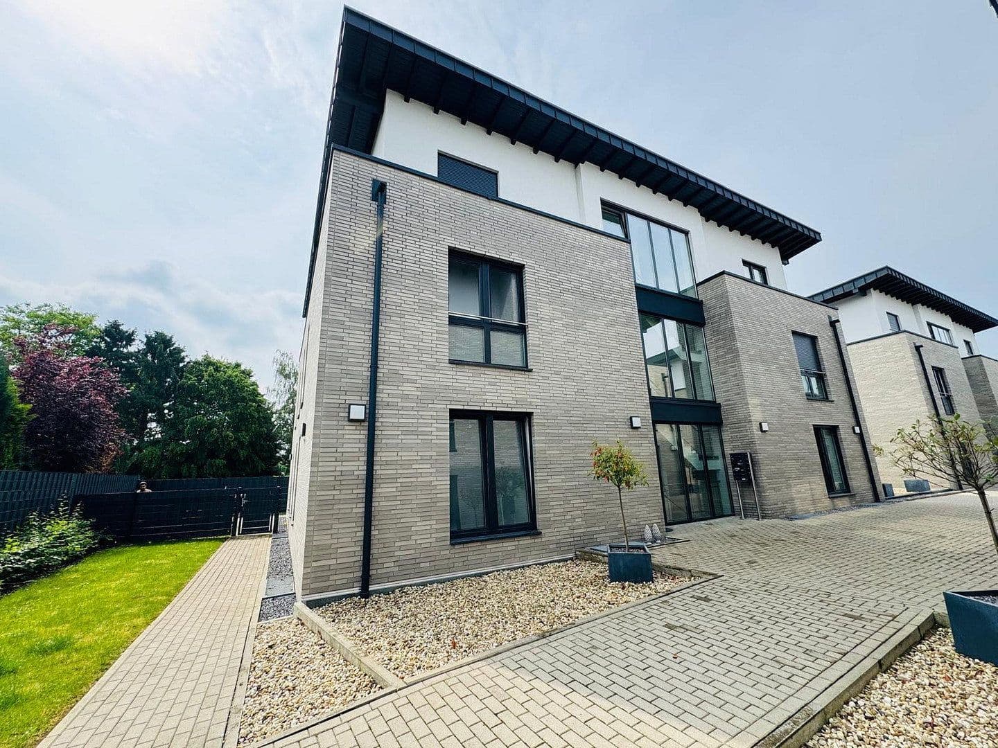 Prenájom bytu 3-izbový 92 m², Brühlstr. 27b, Wassenberg, Severné Porýnie - Westfálsko Prenájom bytu 3-izbový 92 m², Brühlstr. 27b, Wassenberg, Severné Porýnie - Westfálsko