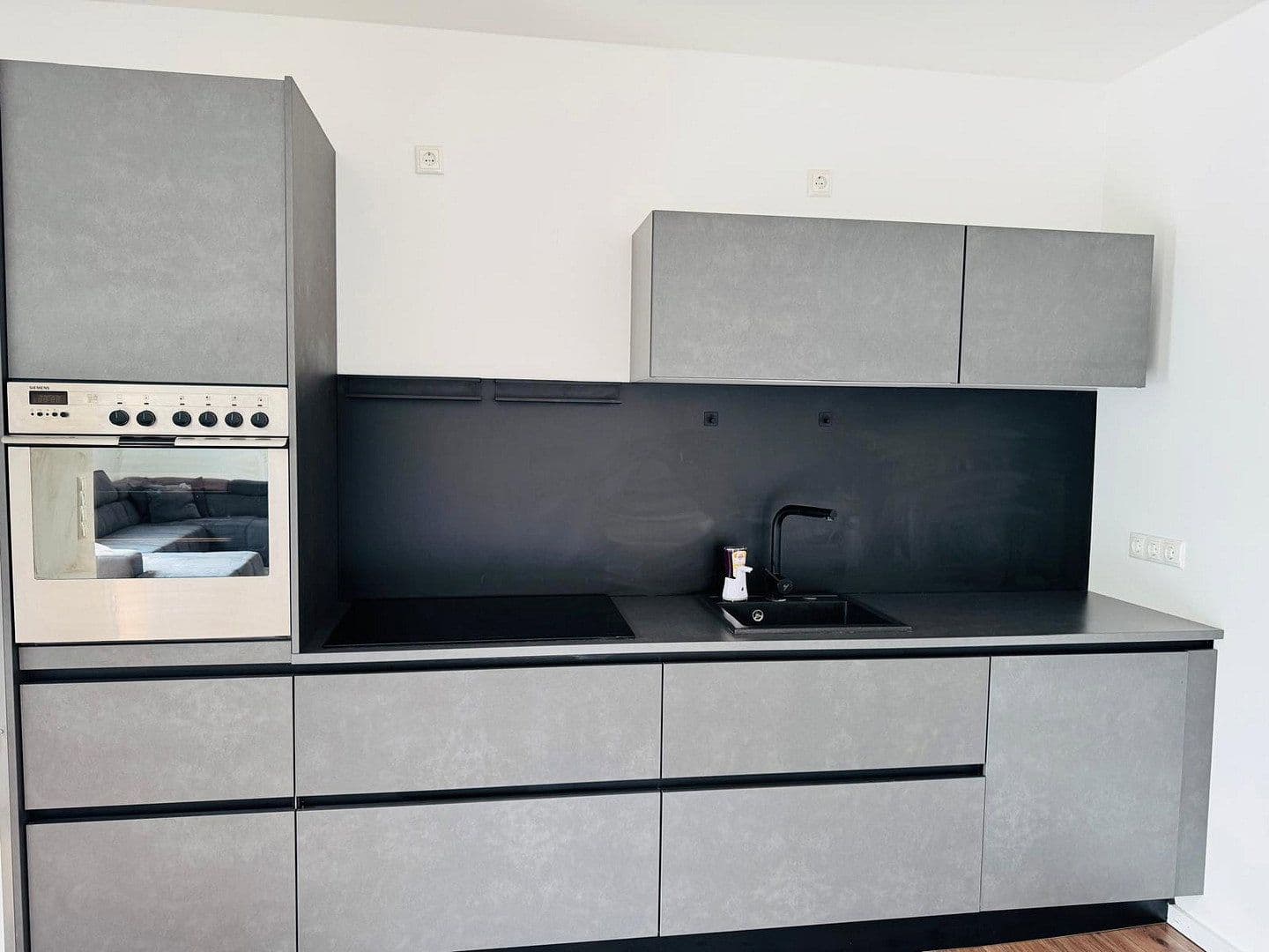 Prenájom bytu 3-izbový 92 m², Brühlstr. 27b, Wassenberg, Severné Porýnie - Westfálsko Prenájom bytu 3-izbový 92 m², Brühlstr. 27b, Wassenberg, Severné Porýnie - Westfálsko