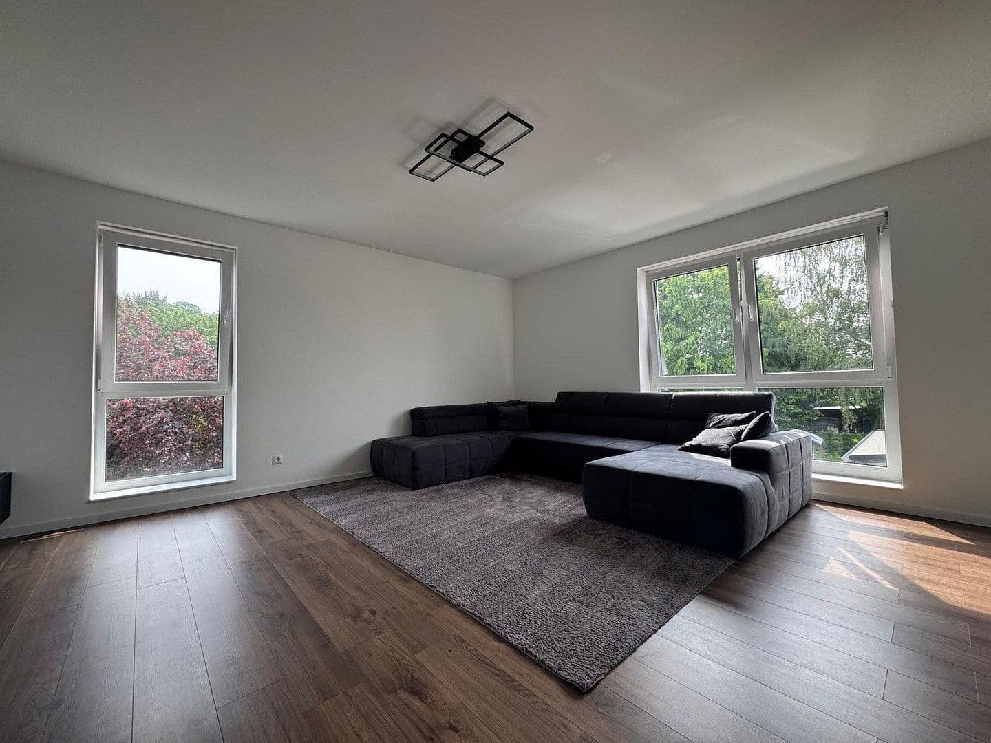 Prenájom bytu 3-izbový 92 m², Brühlstr. 27b, Wassenberg, Severné Porýnie - Westfálsko Prenájom bytu 3-izbový 92 m², Brühlstr. 27b, Wassenberg, Severné Porýnie - Westfálsko