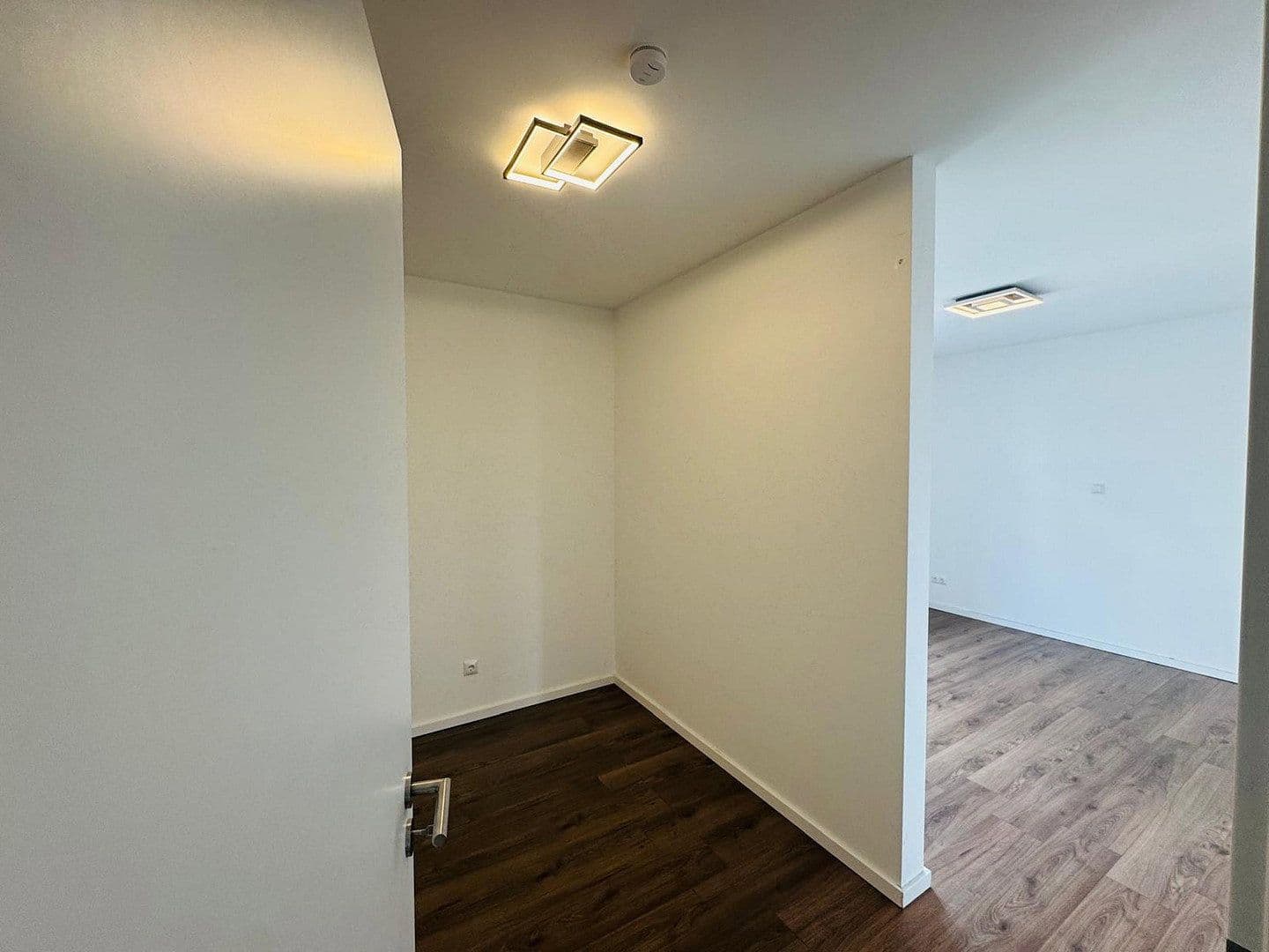 Prenájom bytu 3-izbový 92 m², Brühlstr. 27b, Wassenberg, Severné Porýnie - Westfálsko Prenájom bytu 3-izbový 92 m², Brühlstr. 27b, Wassenberg, Severné Porýnie - Westfálsko